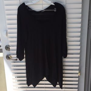 Black 3/4 sleeve blouse with v neck